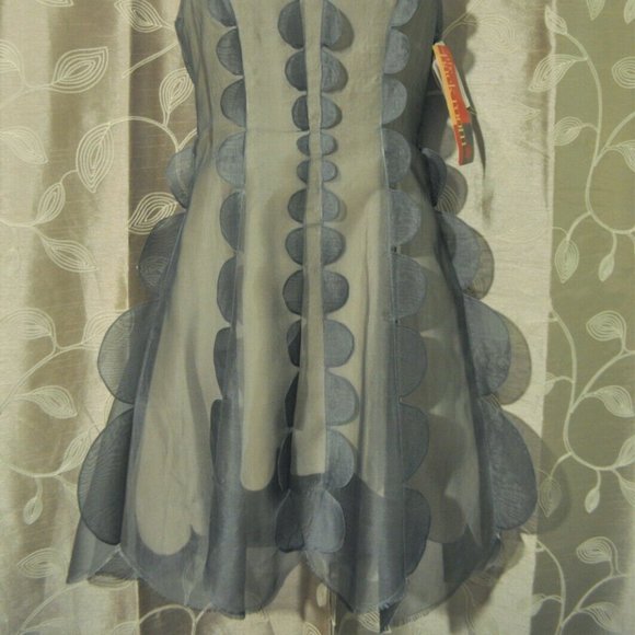NWT CHRISTOPHER KANE Silk Organza Scallop Dress - Picture 3 of 9